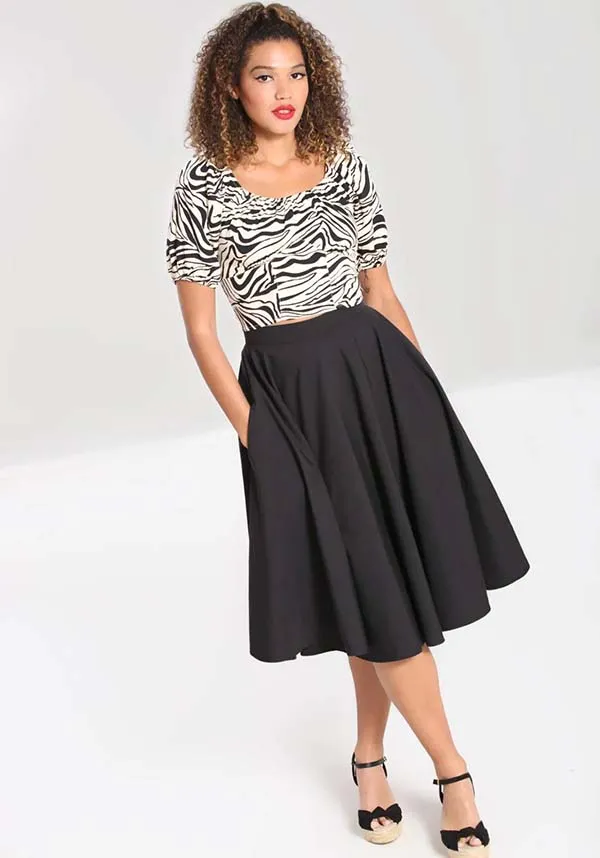 Abi | SKIRT