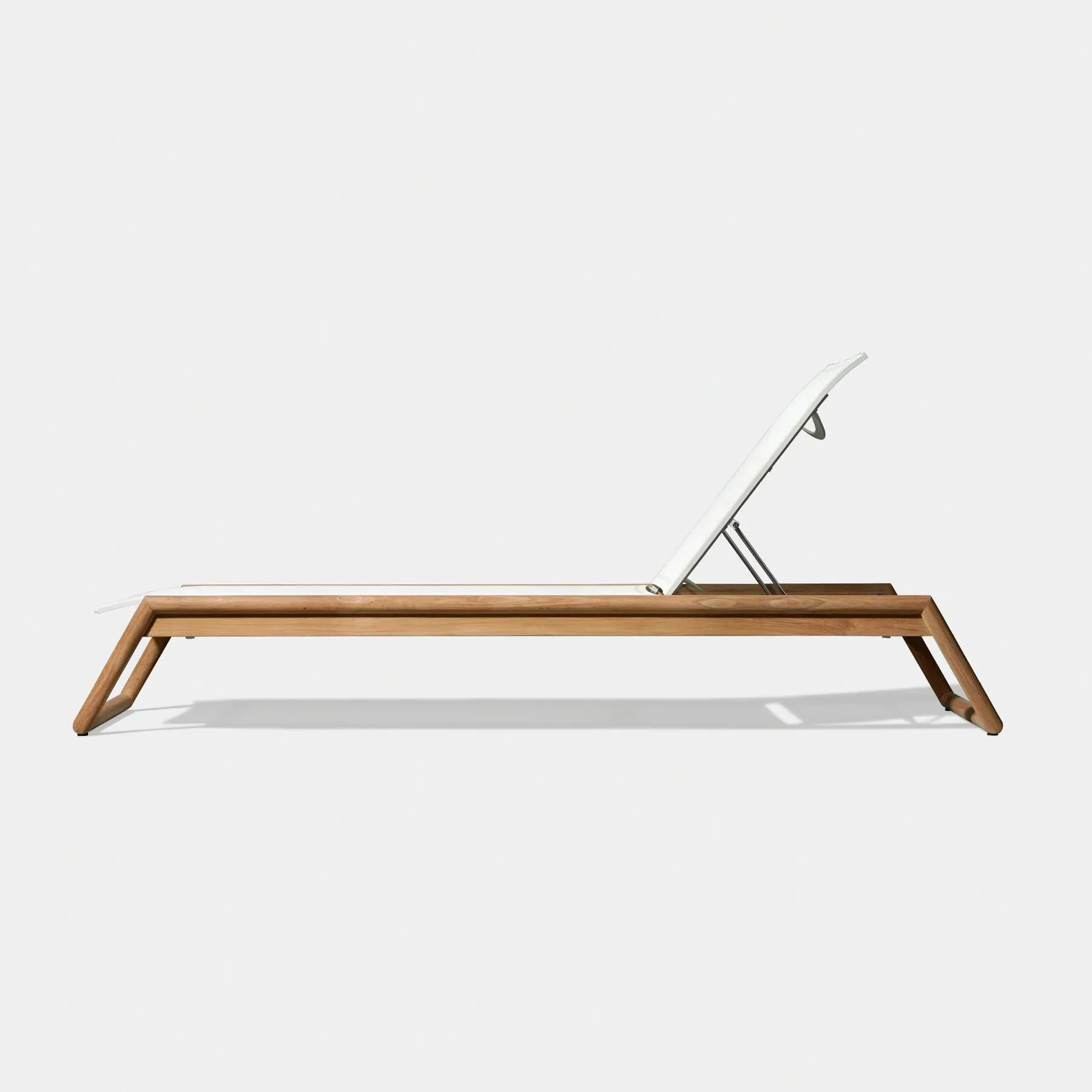 BREEZE XL TEAK STACKING SUN LOUNGE
