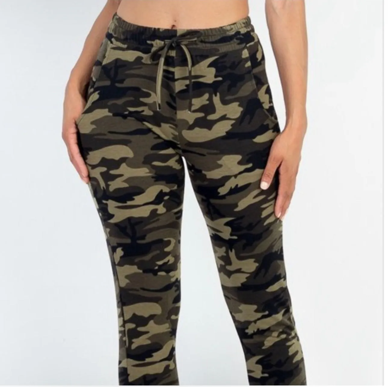 Camo Chic Army Green Camouflage High-Waisted Sweatpants Joggers
