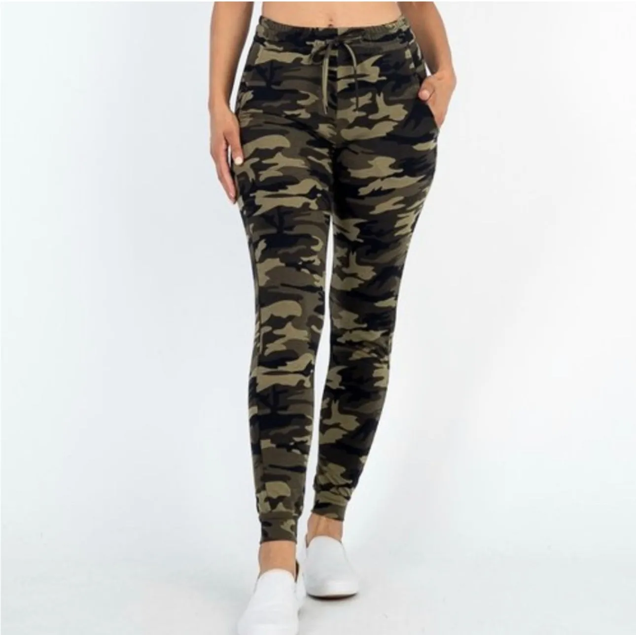 Camo Chic Army Green Camouflage High-Waisted Sweatpants Joggers
