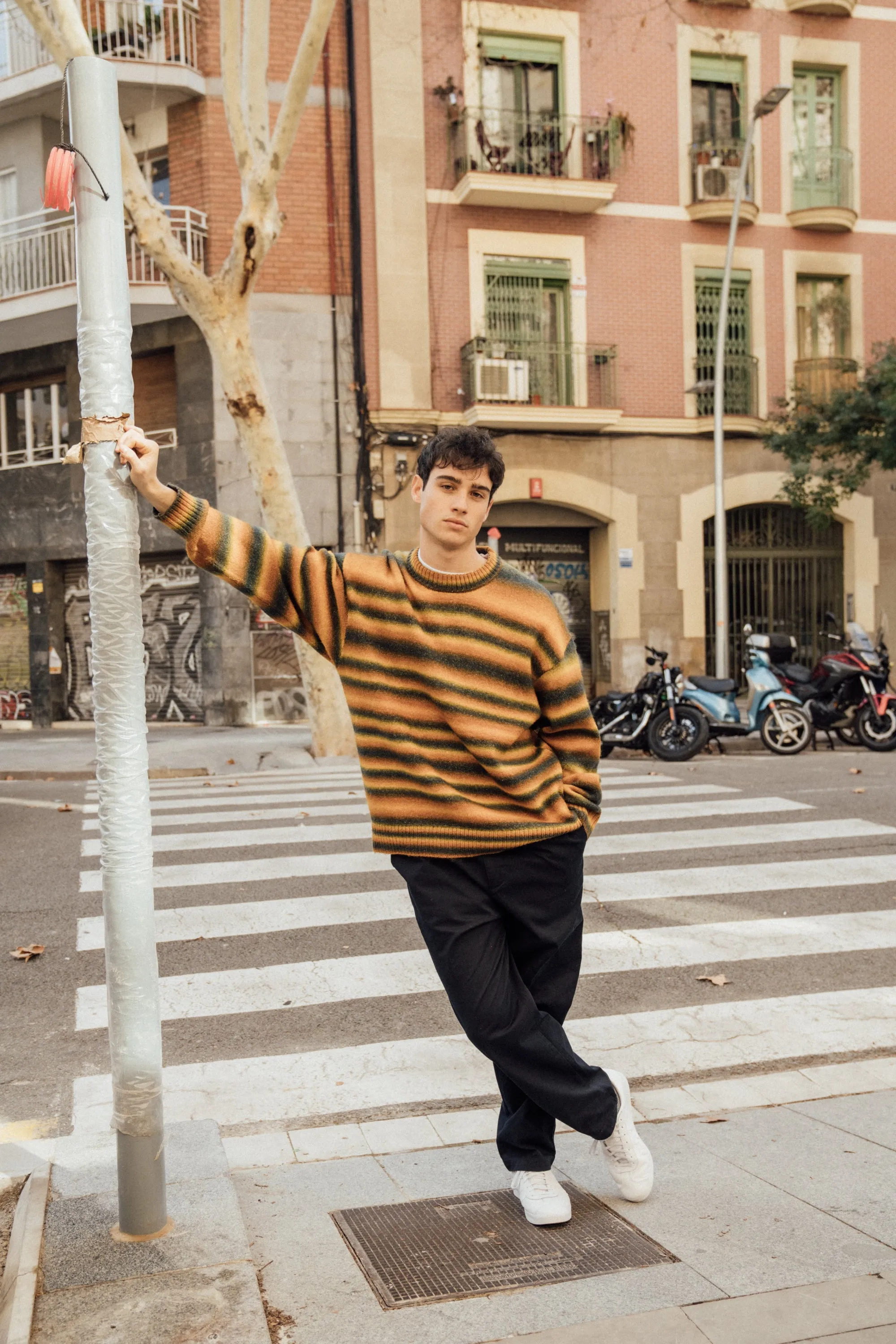 HEATON OMBRE KNIT SWEATER