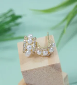 Korean Half Hoop Pearl Stud Earring - KRNER 5361